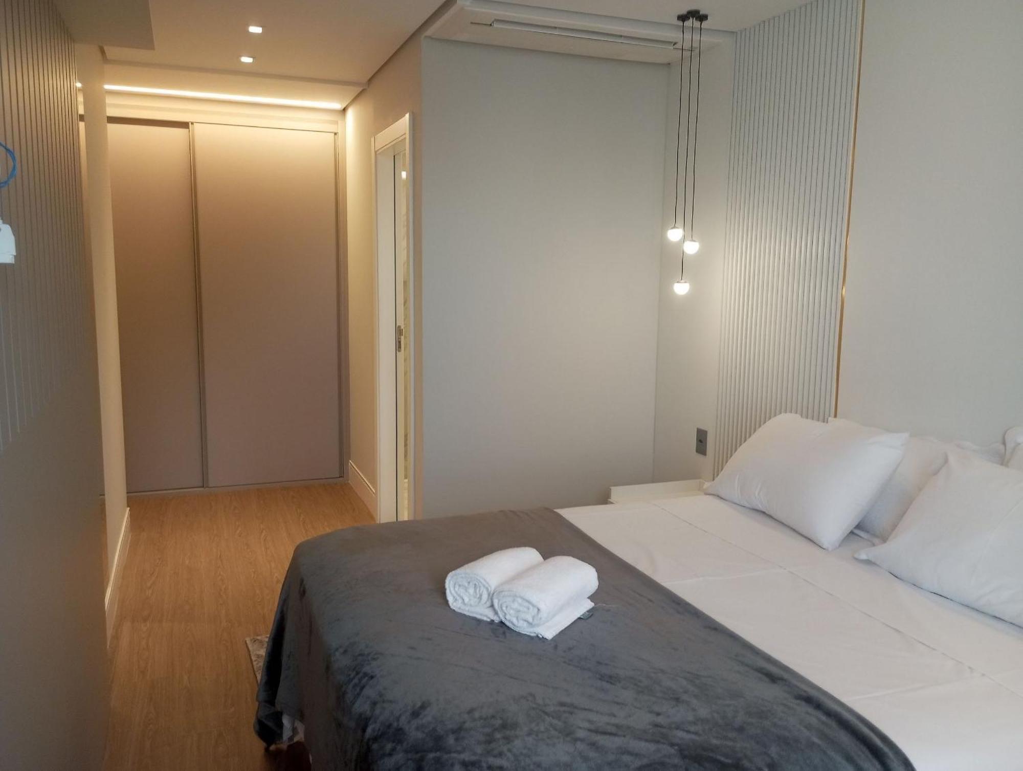 Apartamento Prédio C/ Piscina Ao Lado Balneário Shopping Em Bc - Tso *