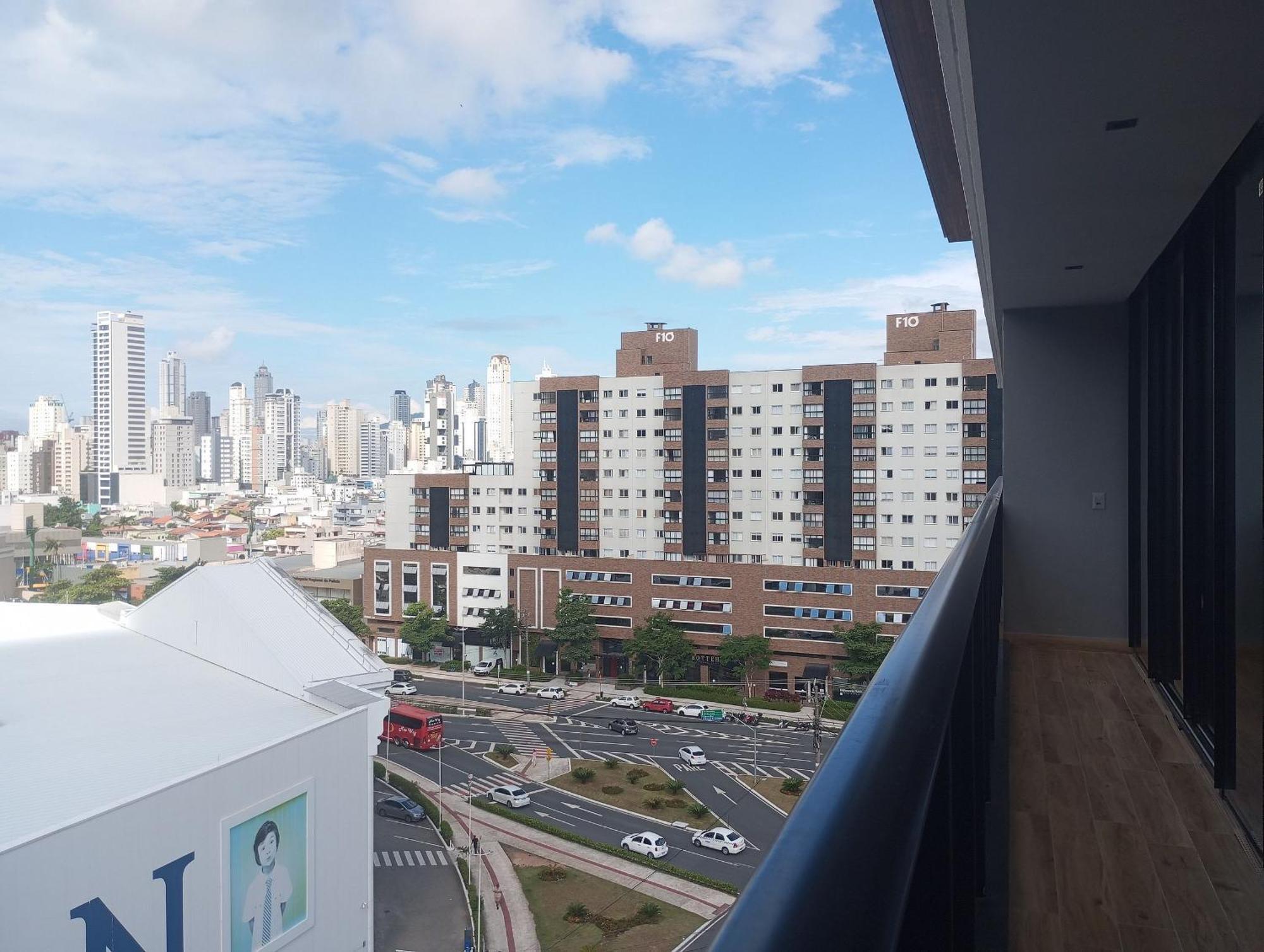 Prédio C/ Piscina Ao Lado Balneário Shopping Em Bc - Tso Apartamento
